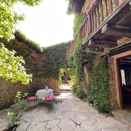 La Casa Del Bosque Villa Cabra de Mora Luaran gambar